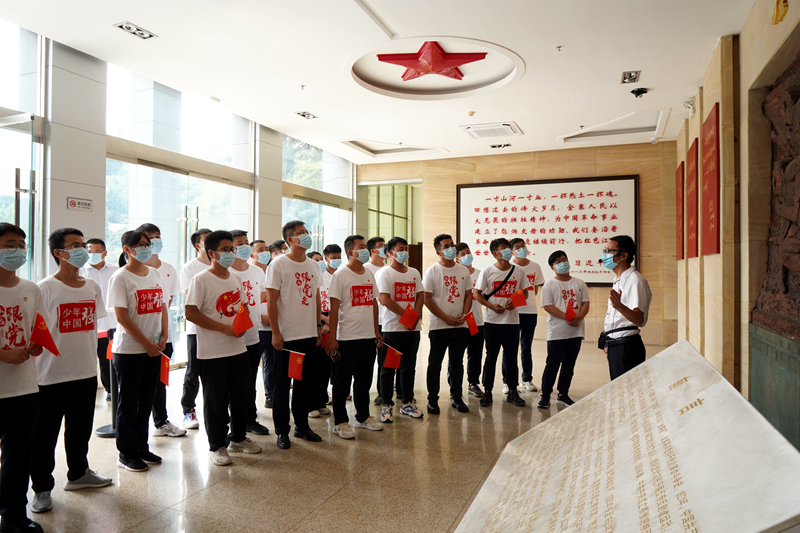 公司團委開展“喜迎二十大、永遠跟黨走、奮進新征程”主題團日活動7
